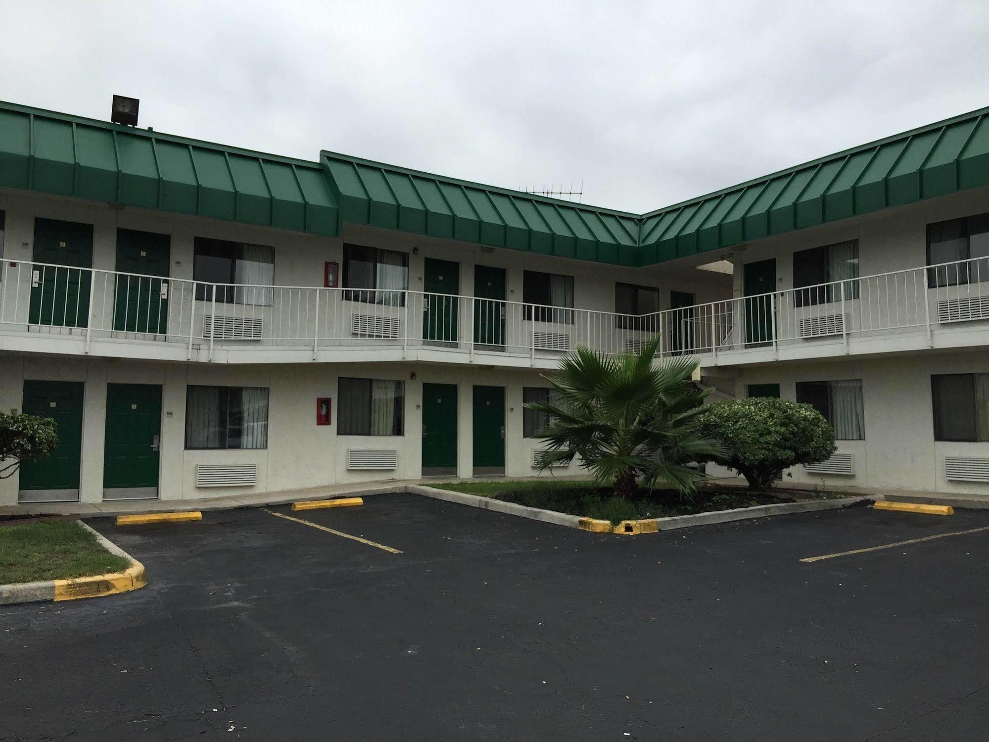 Q Lodging Extended Stay ซานอันโตนิโอ ภายนอก รูปภาพ