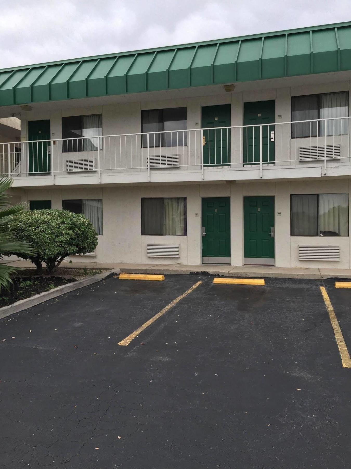 Q Lodging Extended Stay ซานอันโตนิโอ ภายนอก รูปภาพ